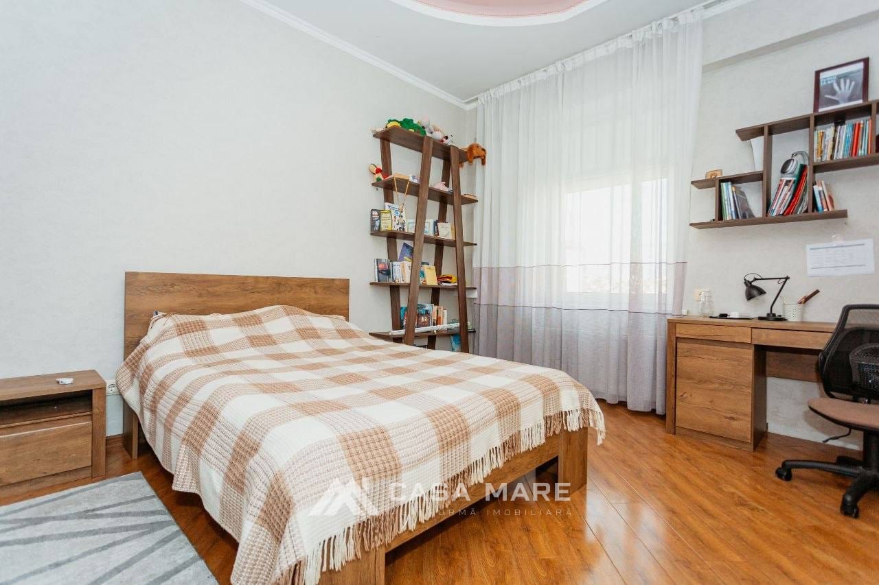 4-комнатная квартира, 144 м², Рышкановка, Кишинёв 3