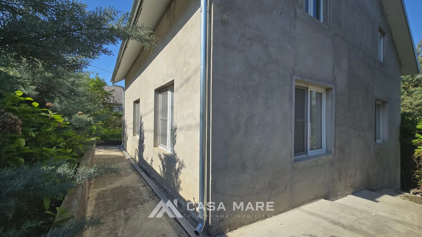 Casă cu 4 camere, 146 m², Durlești 8