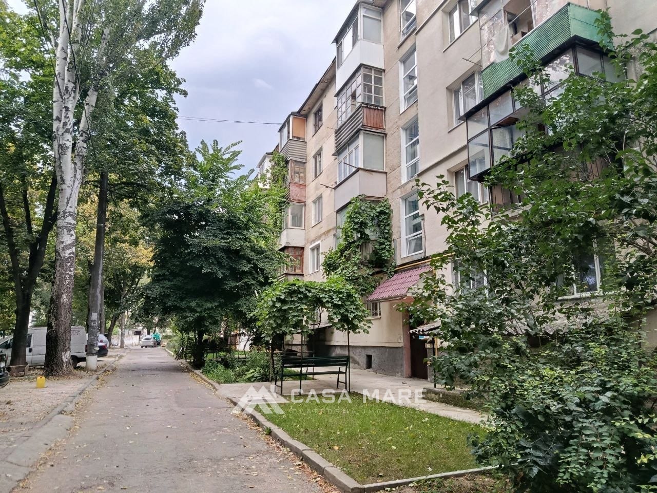 2-комнатная квартира, 69 м², Кишинёв 1