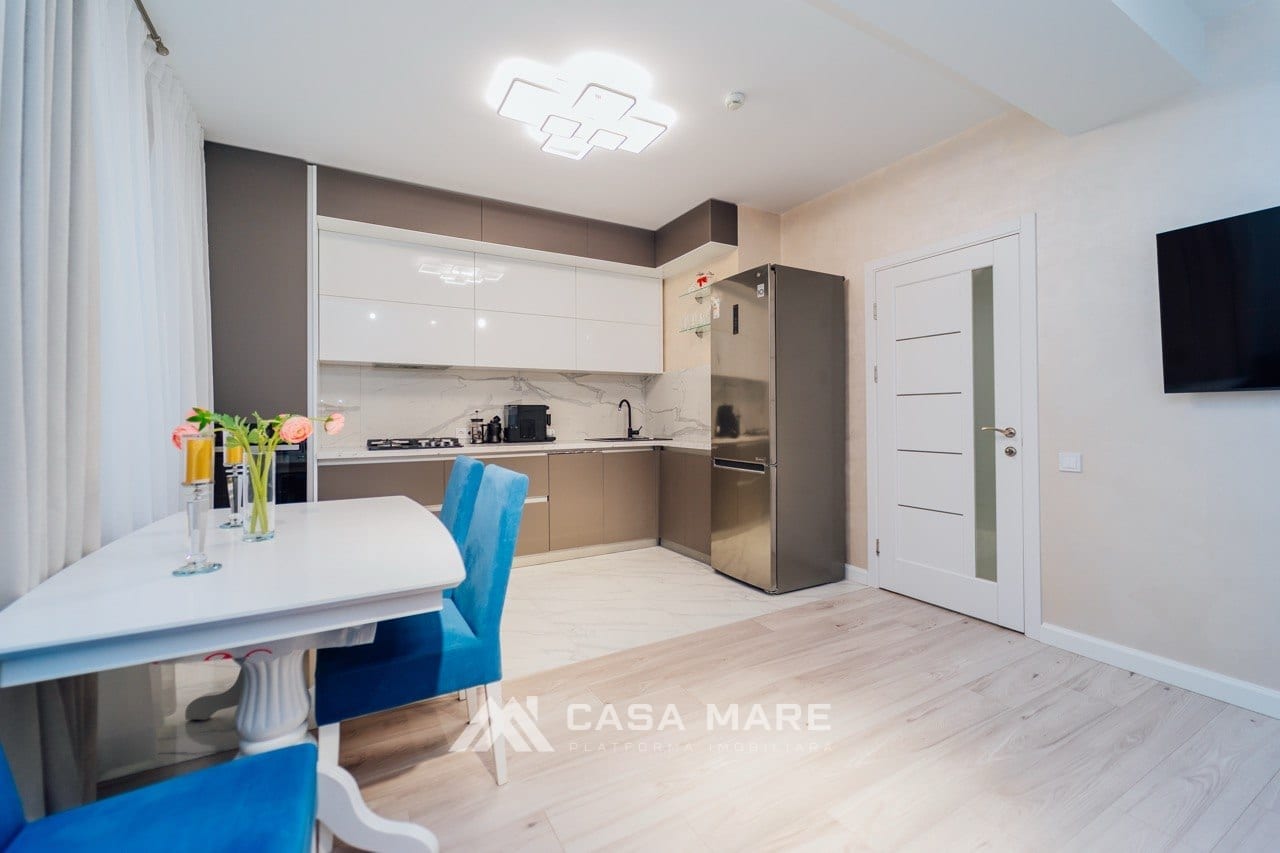 3-комнатная квартира, 69 м², Кишинёв 4