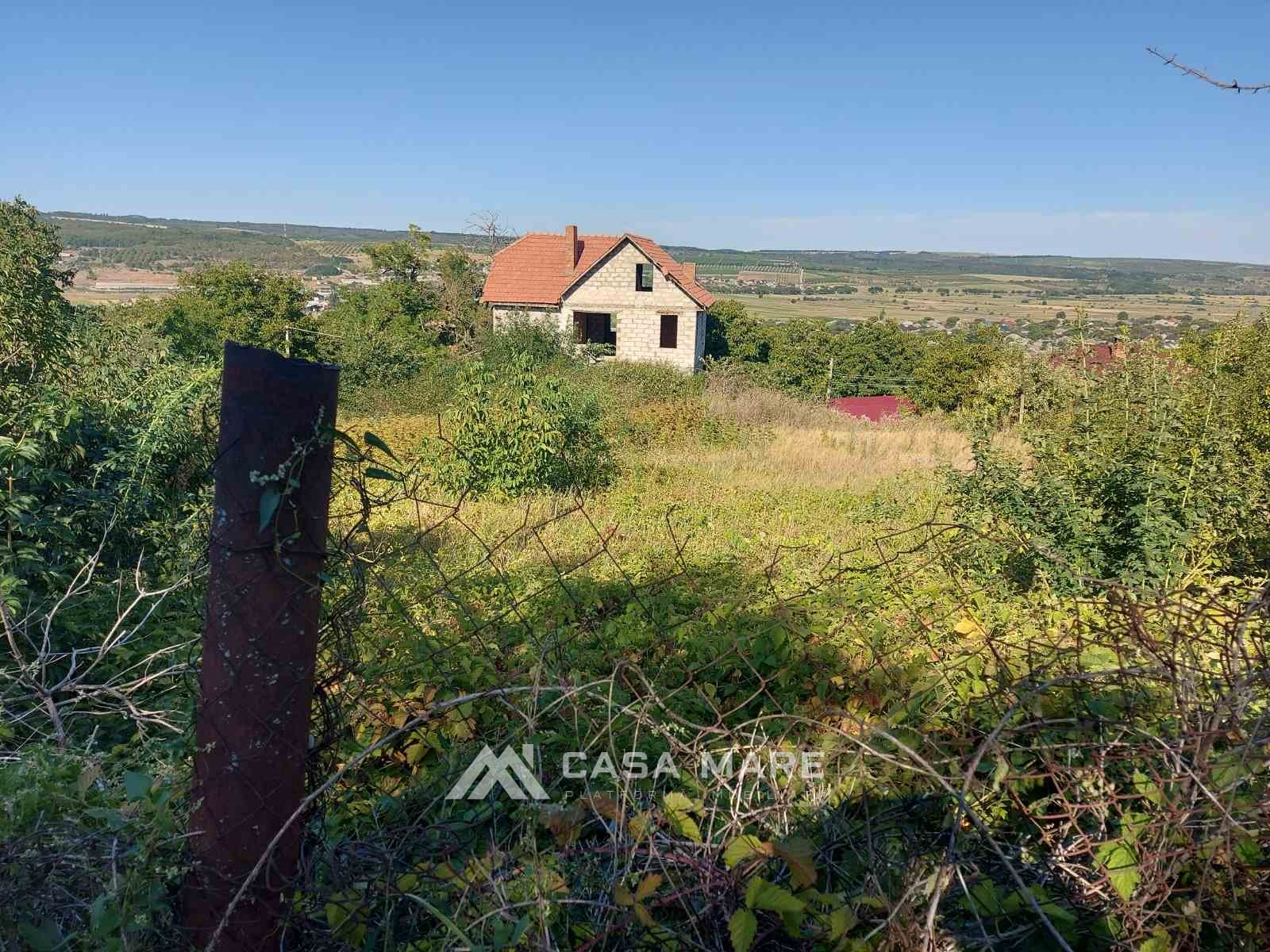 Casă cu 5 camere, 220 m², Ialoveni 1