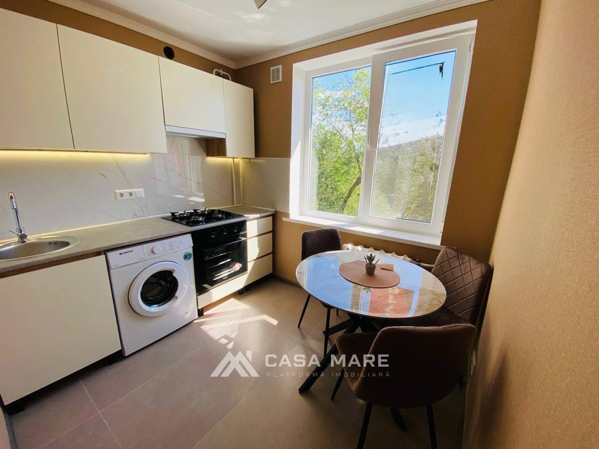 2-комнатная квартира, 50 м², Кишинёв 4