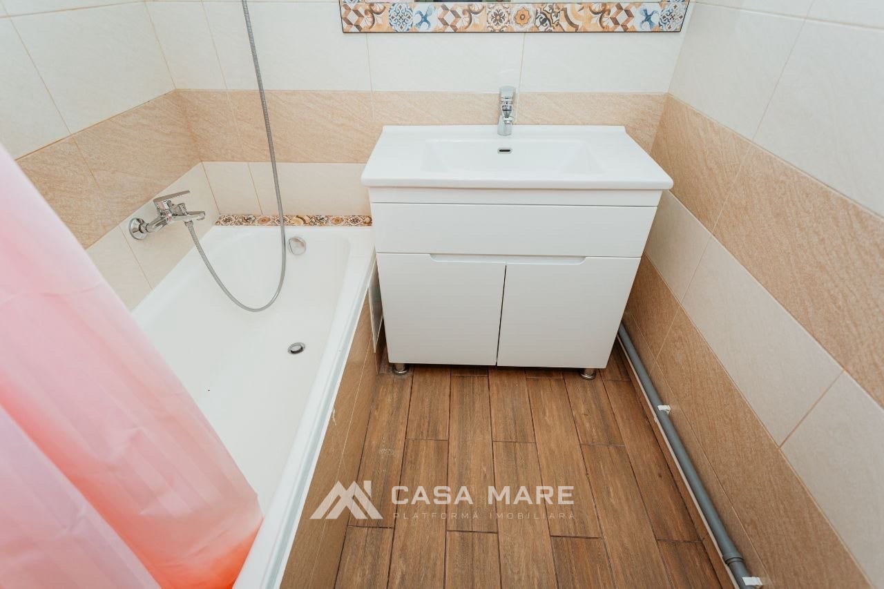 2-комнатная квартира, 54 м², Кишинёв 7
