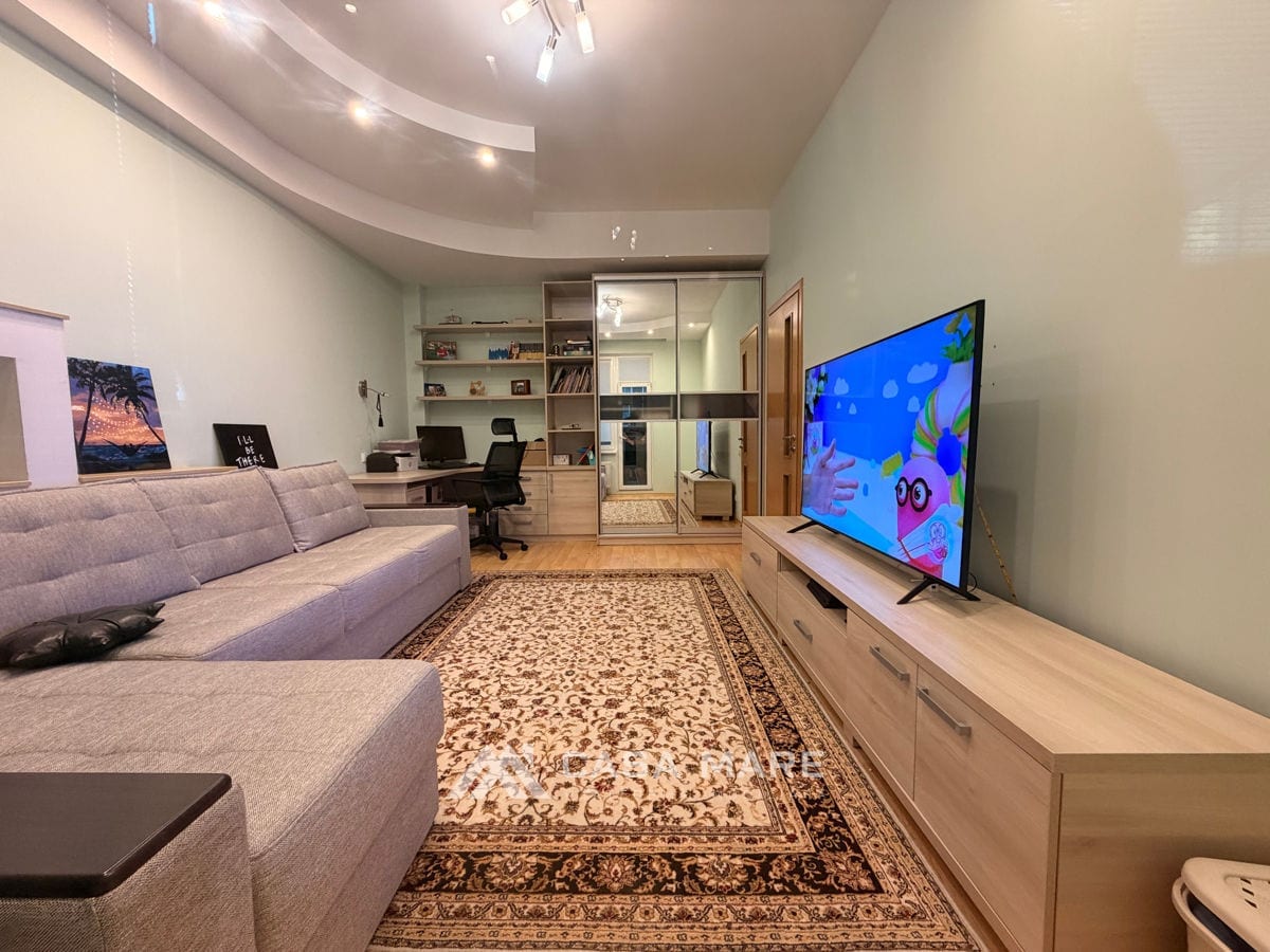 3-комнатная квартира, 114 м², Кишинёв 4