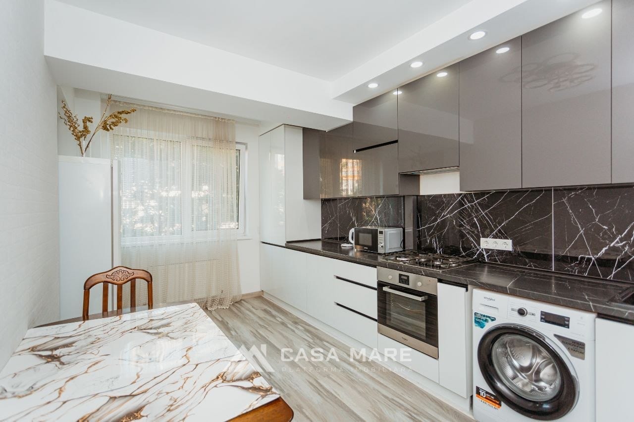 1-комнатная квартира, 50 м², Центр, Кишинёв 4