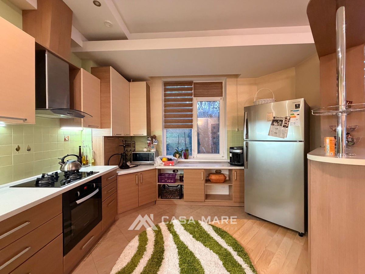 3-комнатная квартира, 114 м², Кишинёв 2