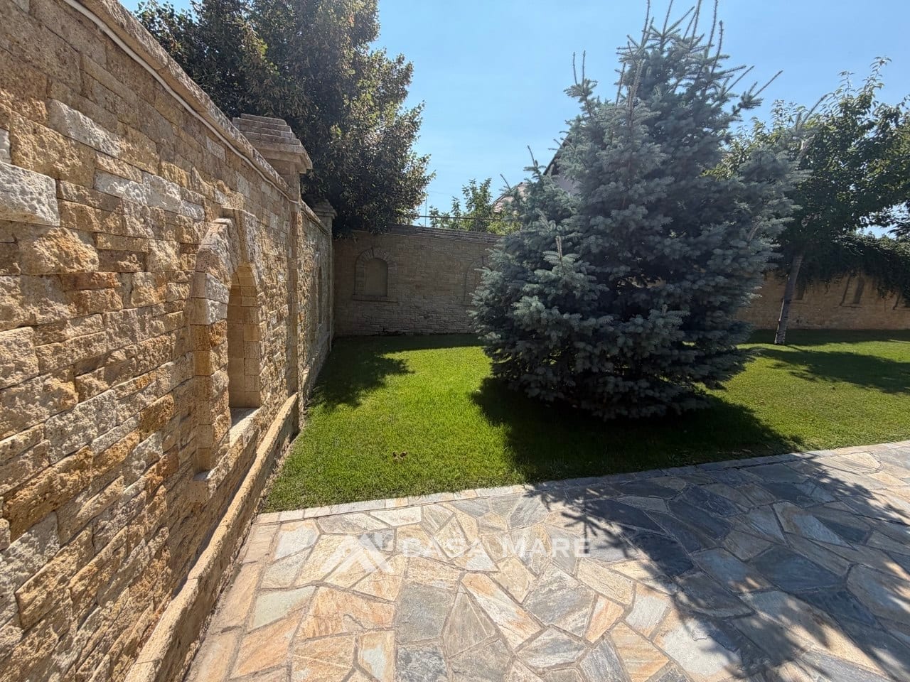 Casă, 257 m², Codru 3