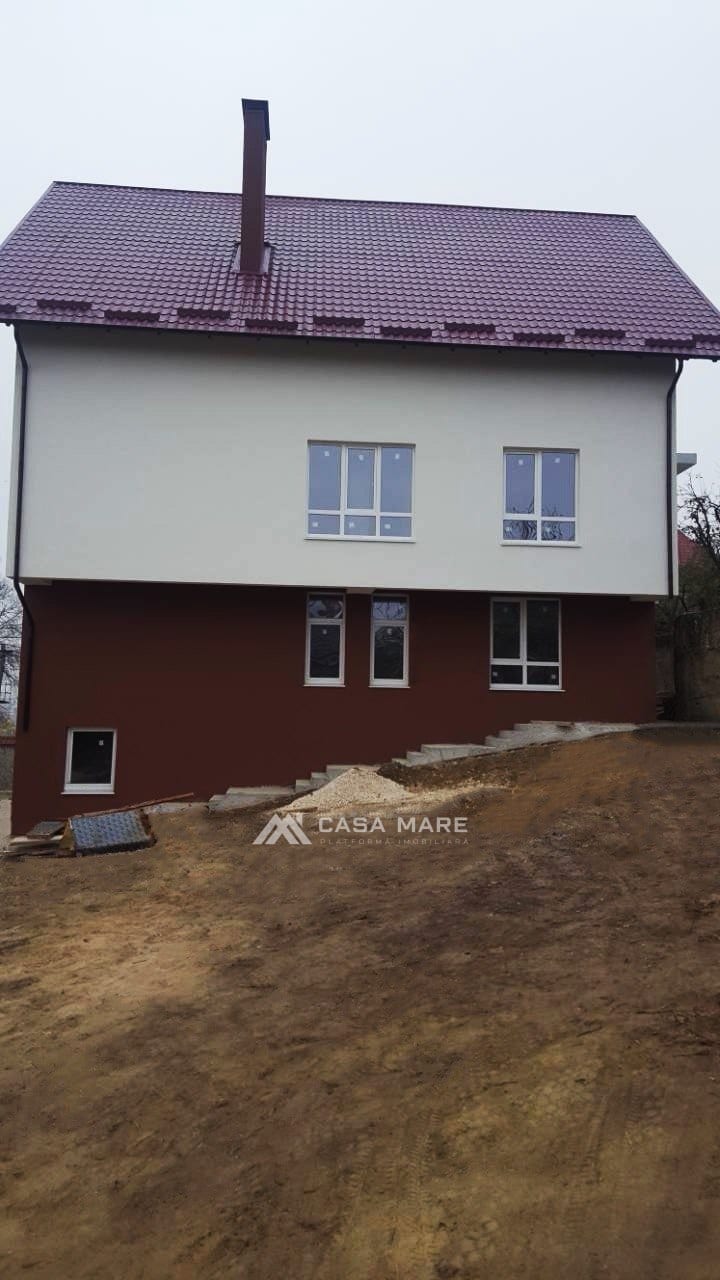 Casă cu 6 camere, 1 500 m², Chișinău 2