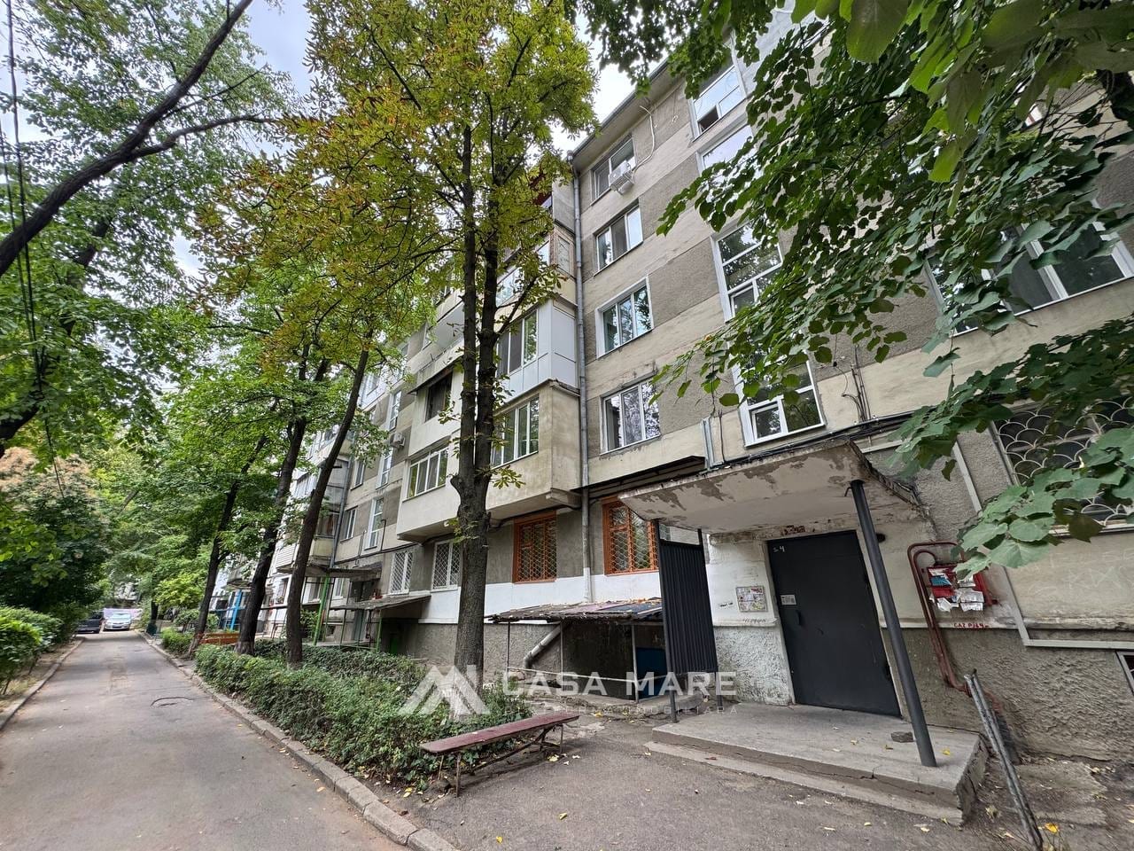 1-комнатная квартира, 37 м², Кишинёв 3