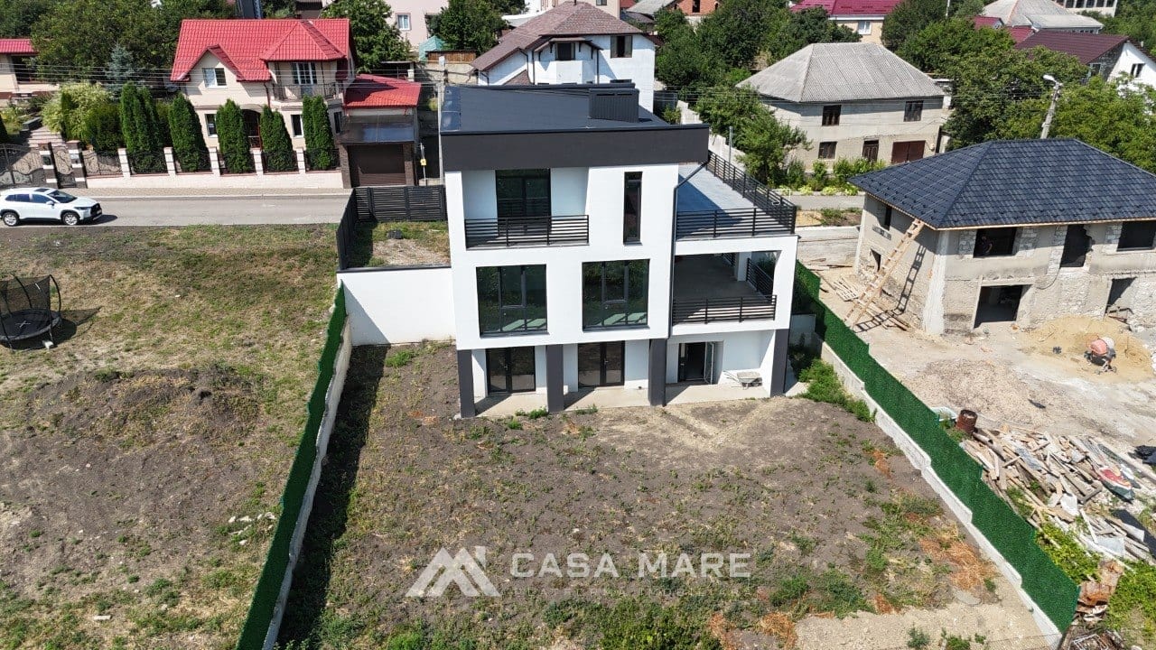 Casă, 280 m², Vadul lui Vodă 7