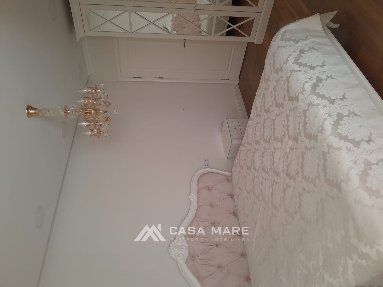 2-комнатная квартира, 81 м², Кишинёв 4