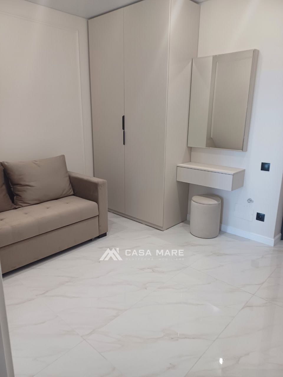 Квартира, 50 м², Кишинёв 3