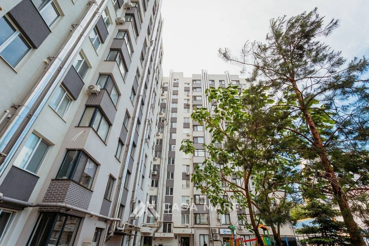 Apartament cu 2 camere, 57 m², Chișinău 1