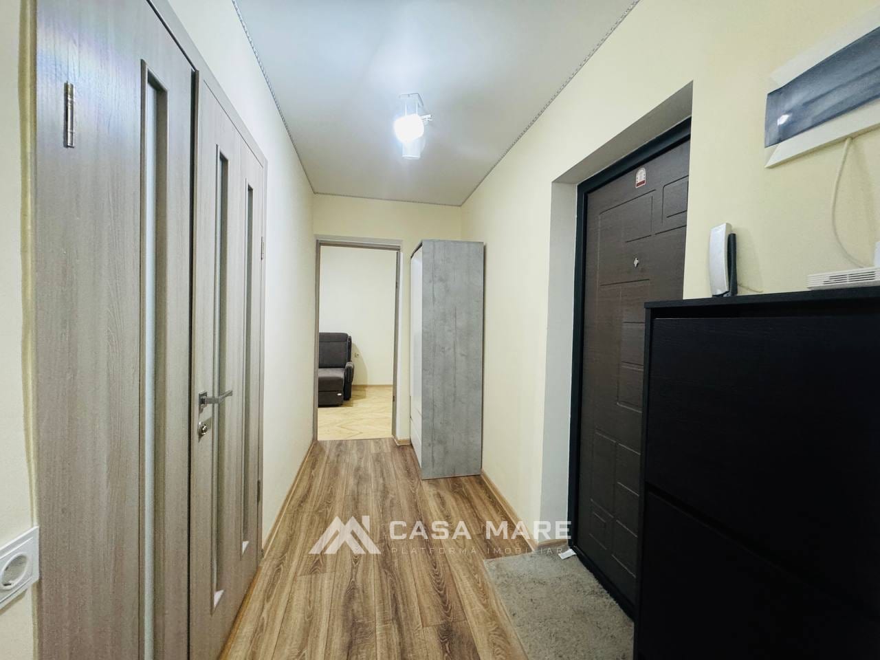 2-комнатная квартира, 55 м², Кишинёв 6