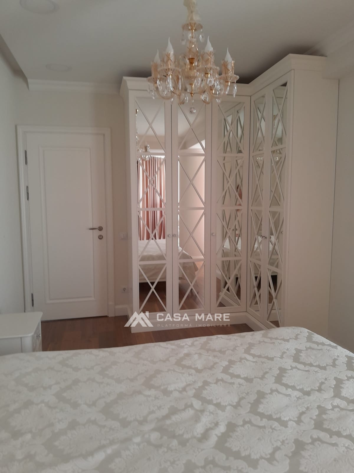 Apartament cu 2 camere, 81 m², Chișinău 6