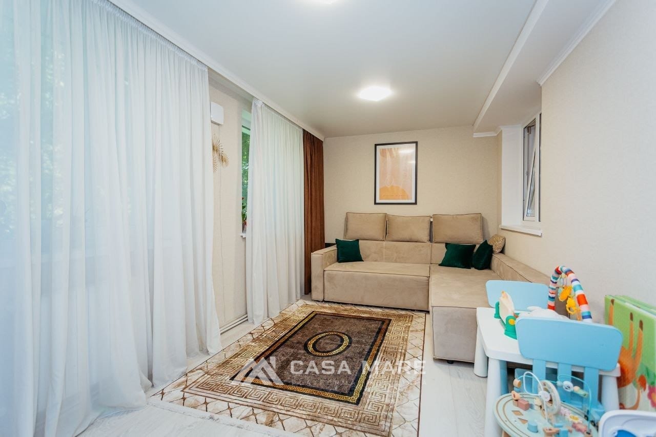 2-комнатная квартира, 65 м², Кишинёв 5