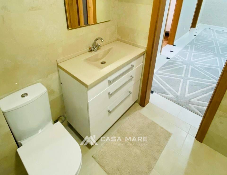 2-комнатная квартира, 70 м², Кишинёв 5