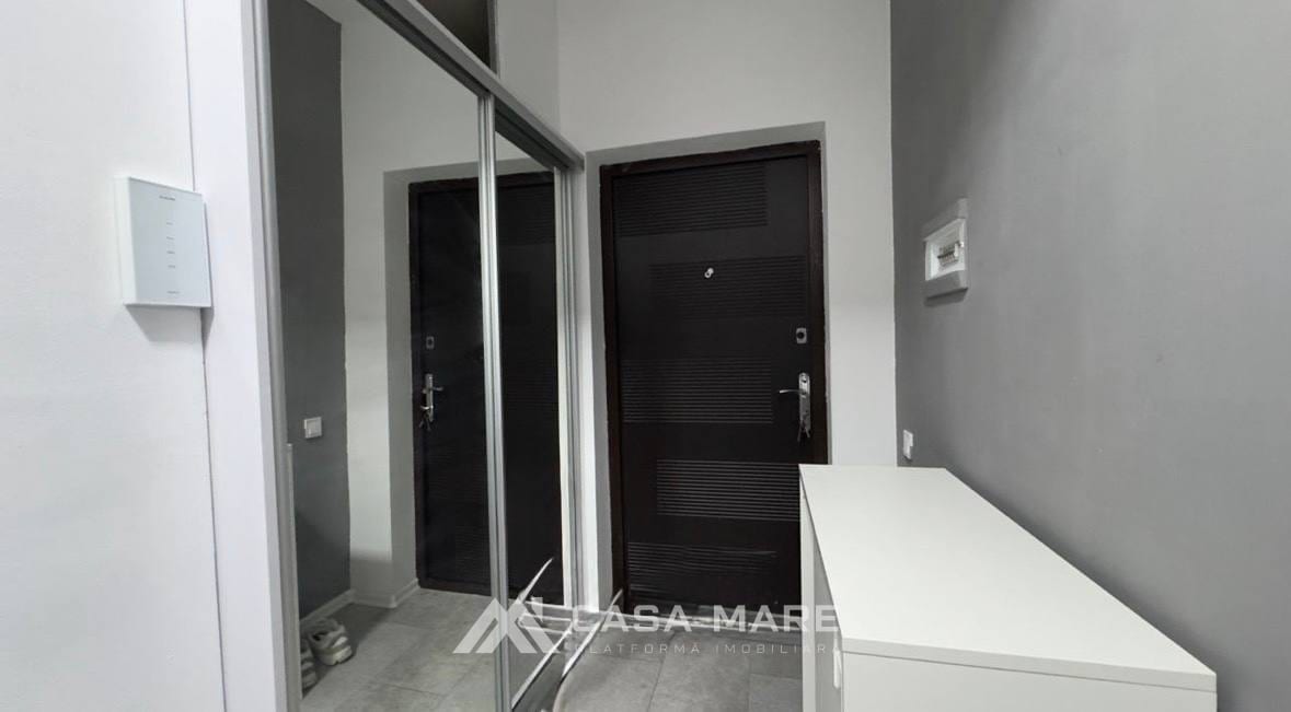 1-комнатная квартира, 45 м², Кишинёв 4