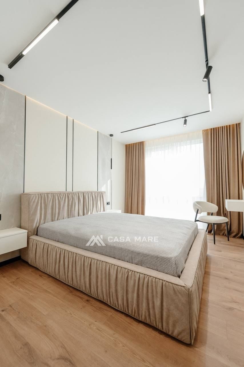 2-комнатная квартира, 72 м², Кишинёв 6