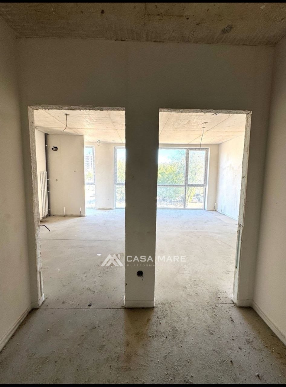 1-комнатная квартира, 42 м², Кишинёв 9