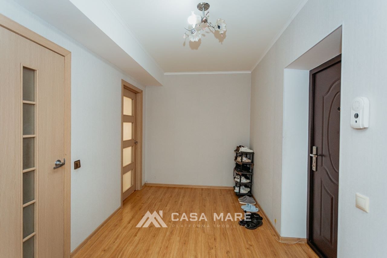 Квартира, 72 м², Кишинёв 2