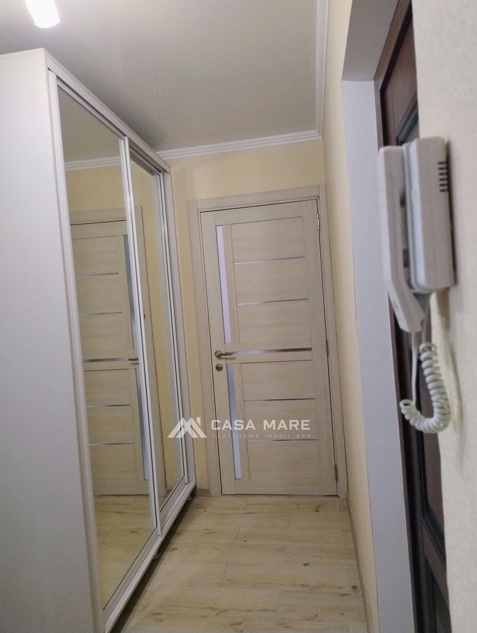 2-комнатная квартира, 50 м², Унгены 4