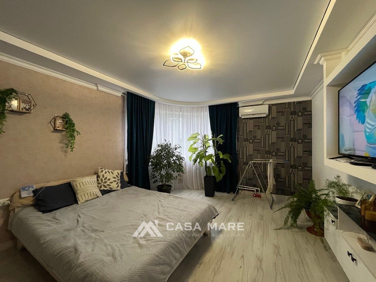 Квартира, 57 м², Кишинёв 4