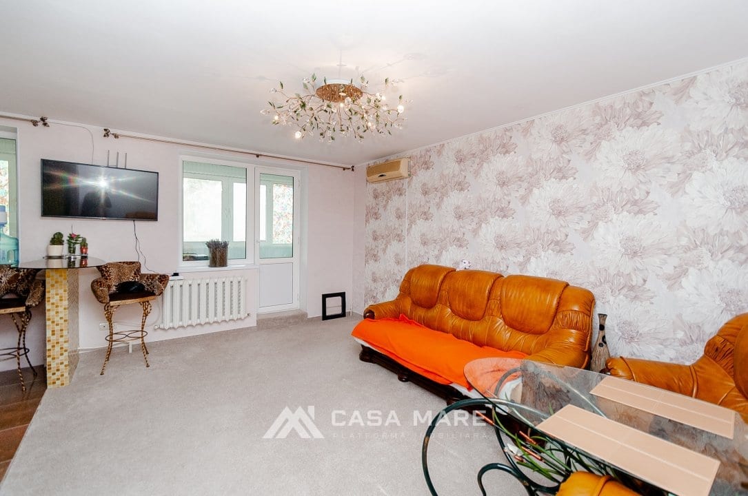 2-комнатная квартира, 72 м², Кишинёв 3