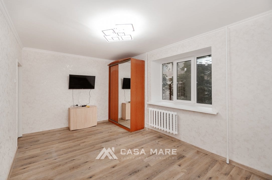 Apartament cu 2 camere, 58 m², Chișinău 1