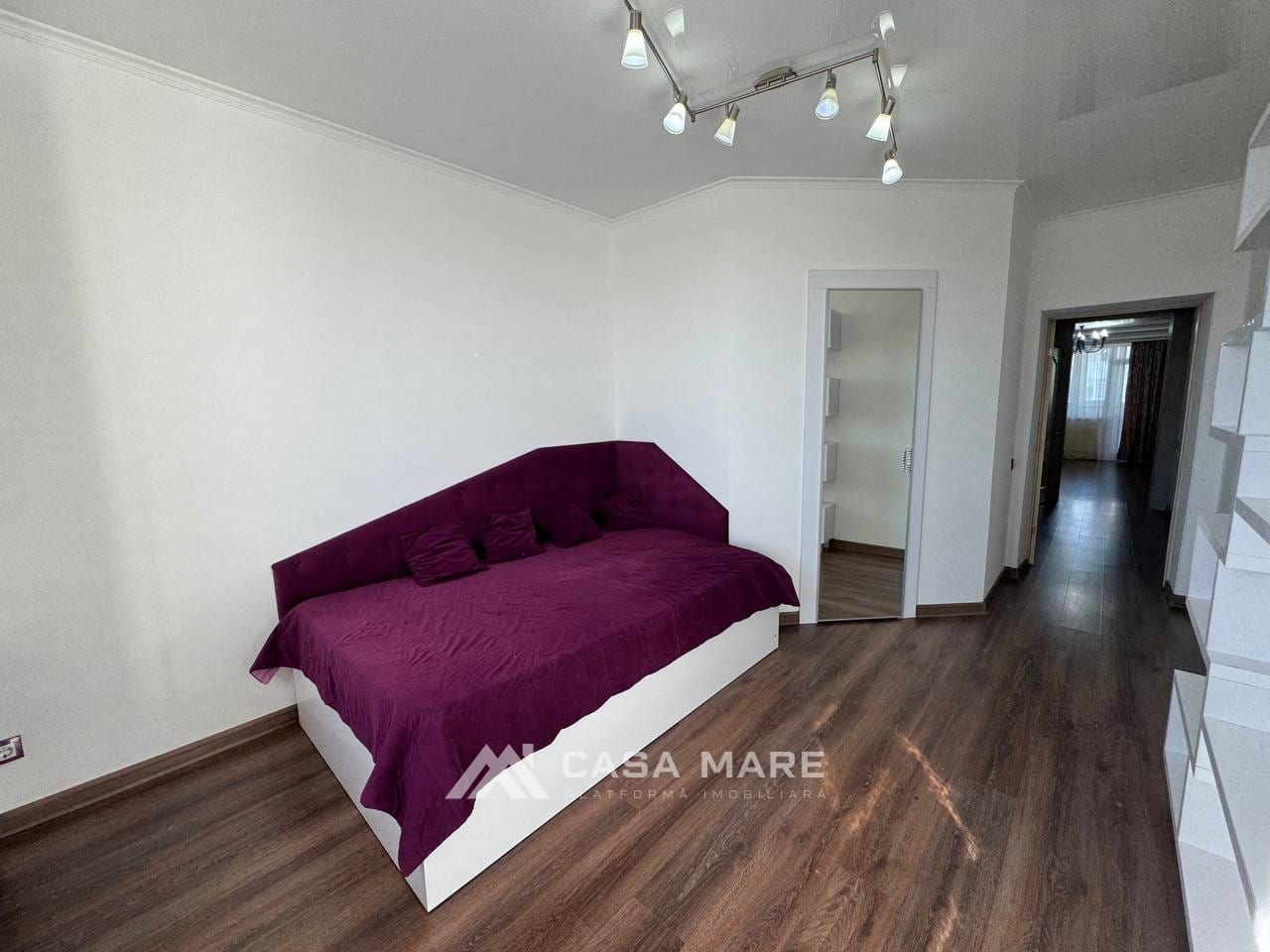 3-комнатная квартира, 100 м², Кишинёв 9