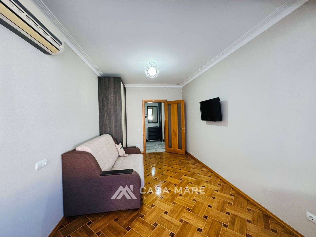 2-комнатная квартира, 70 м², Кишинёв 4