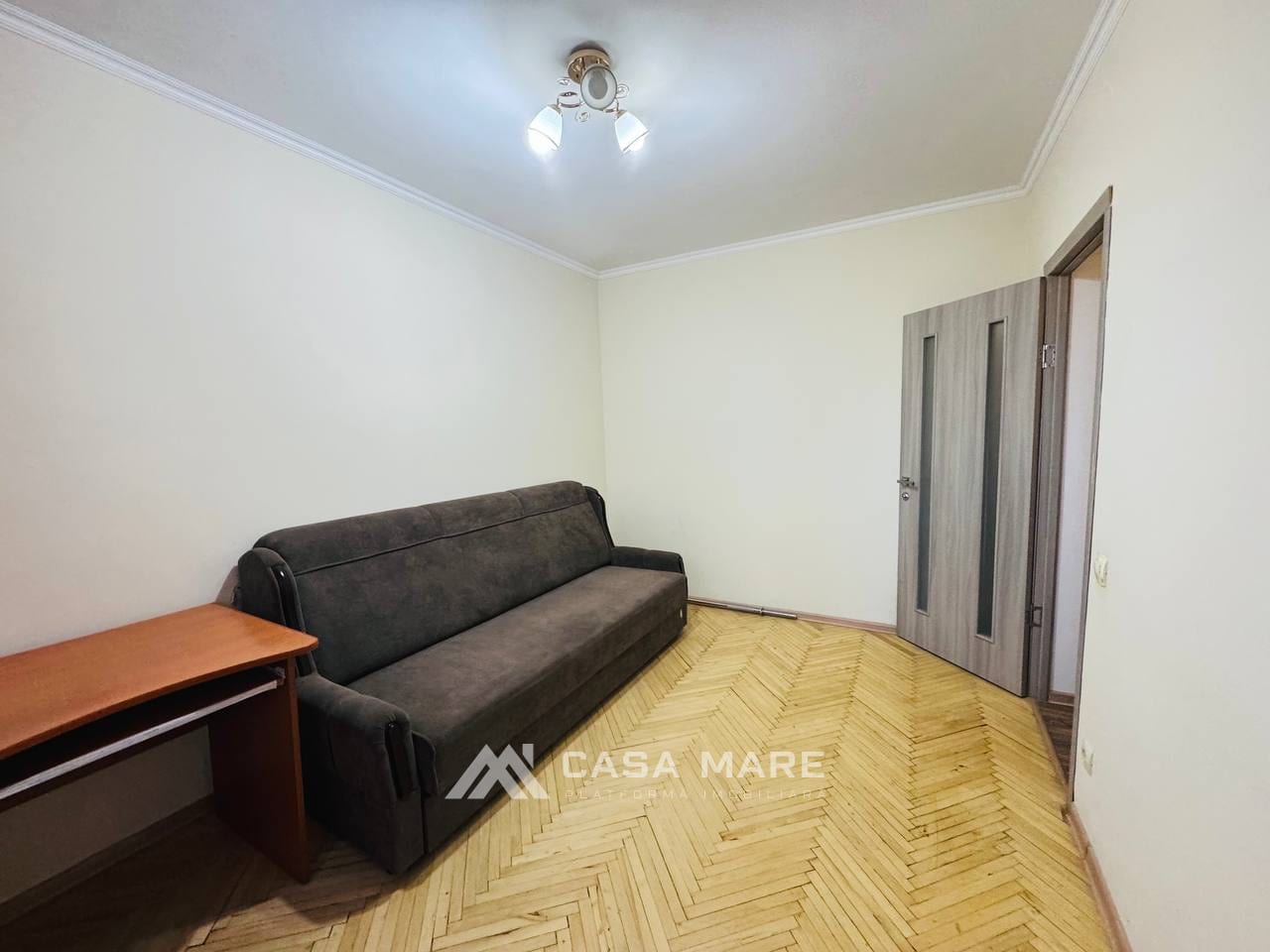 2-комнатная квартира, 55 м², Кишинёв 3