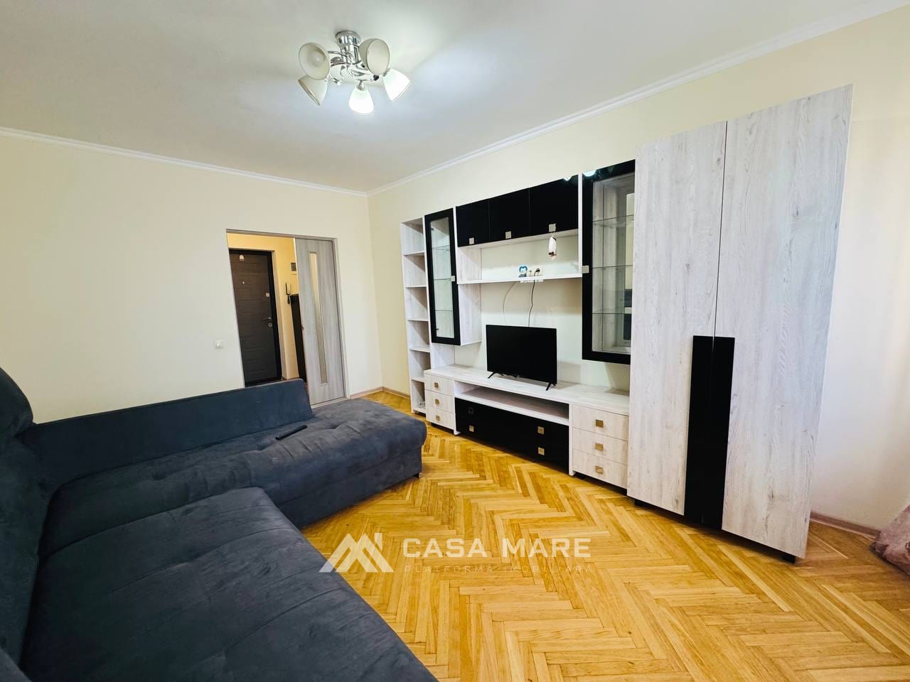 2-комнатная квартира, 55 м², Кишинёв 5