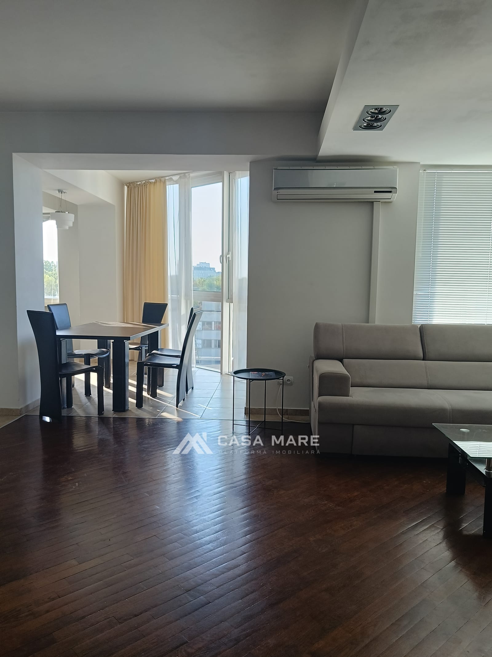 Apartament cu 3 camere, 110 m², Chișinău 3