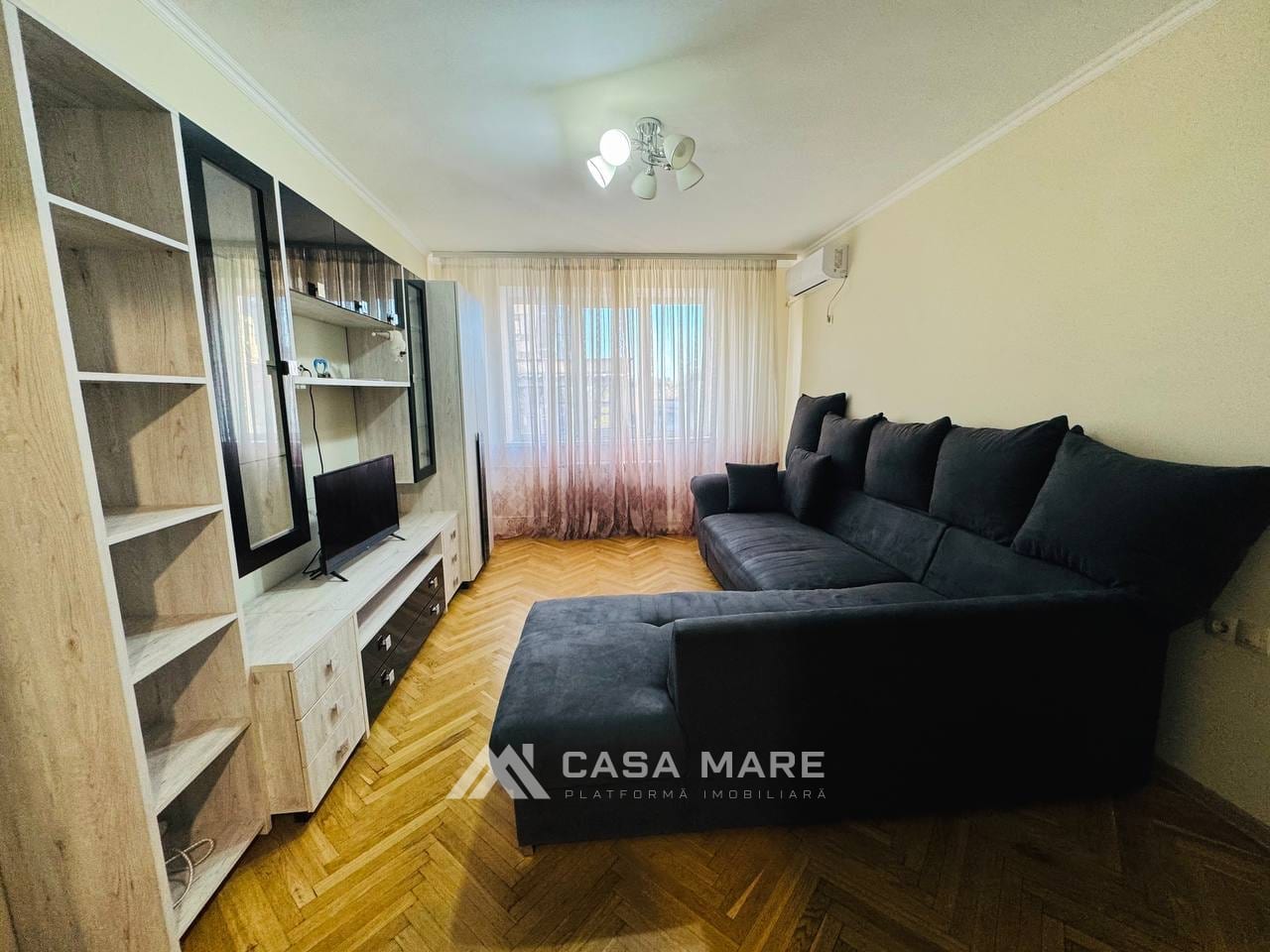 2-комнатная квартира, 55 м², Кишинёв 7