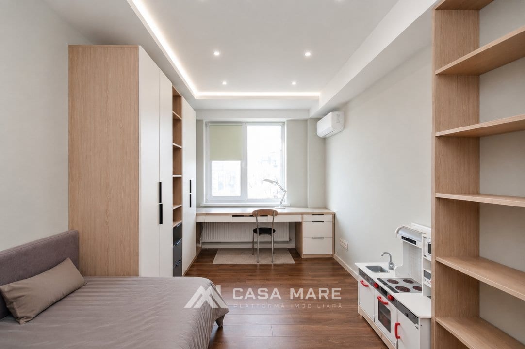 2-комнатная квартира, 75 м², Кишинёв 5