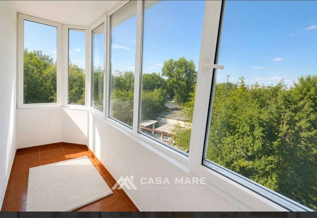 3-комнатная квартира, 96 м², Кишинёв 4