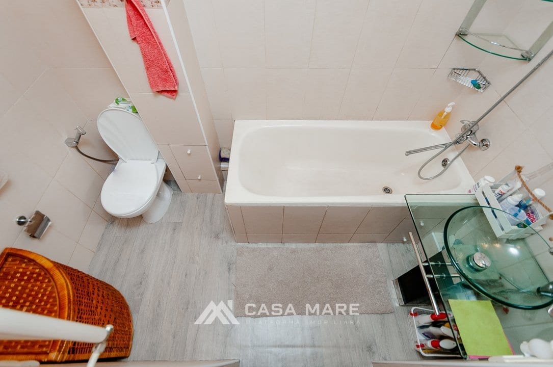 Apartament cu 2 camere, 72 m², Chișinău 6