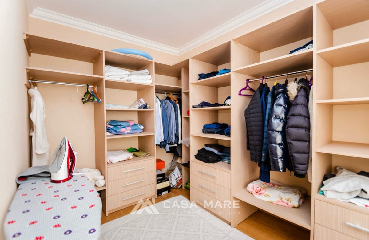 Casă cu 3 camere, 220 m², Durleşti 9