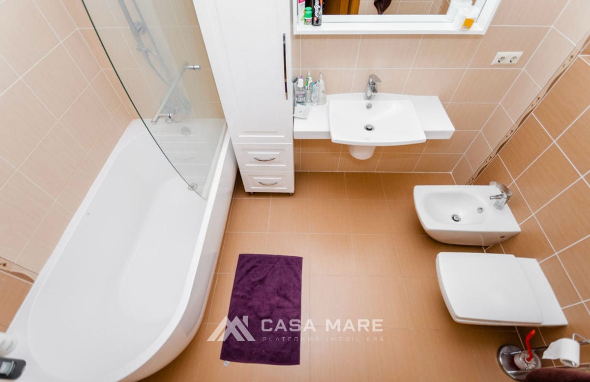 Casă cu 3 camere, 220 m², Durleşti 8