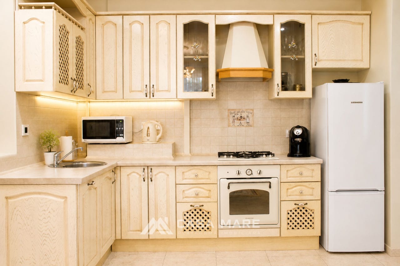 3-комнатная квартира, 80 м², Центр, Кишинёв 7