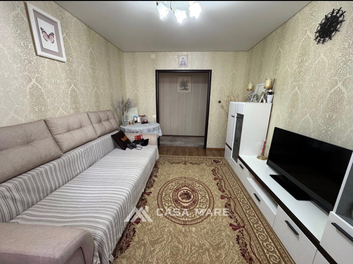 3-комнатная квартира, 60 м², 8 cartier, Bălți 1
