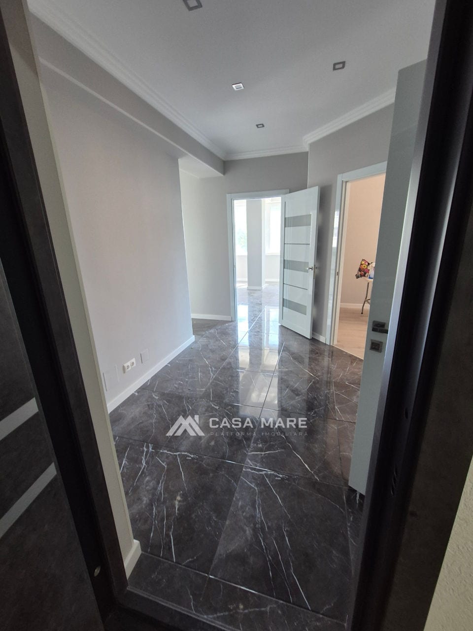 Apartament cu 3 camere, 64 m², Sîngerei 6