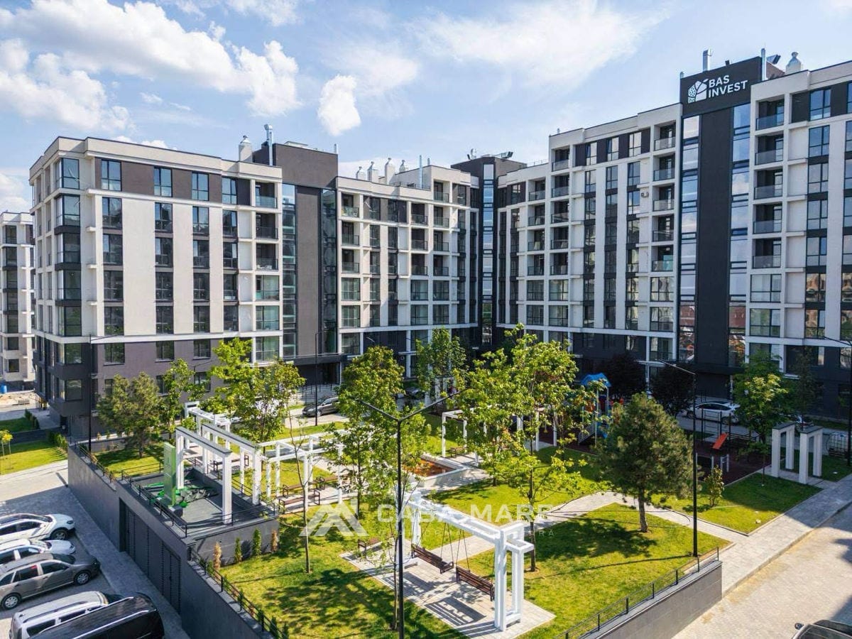 Apartament cu 2 camere, 68 m², Centru, Chișinău 2