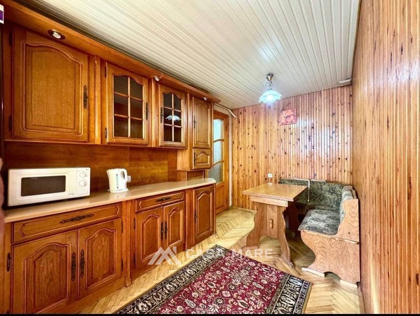 Apartament cu 2 camere, 80 m², Buiucani, Chișinău 2