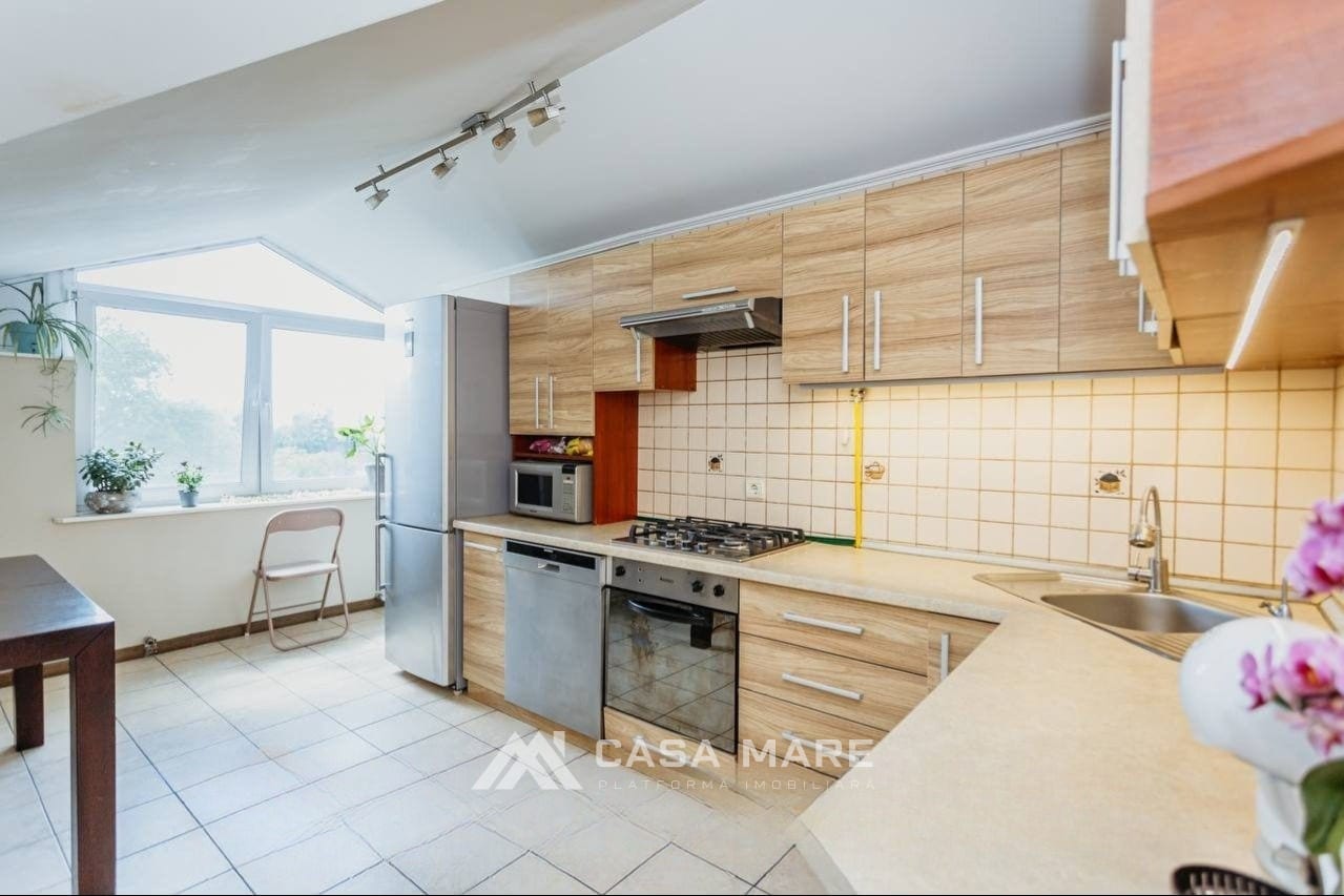 Apartament cu 3 camere, 127 m², Buiucani, Chișinău 1