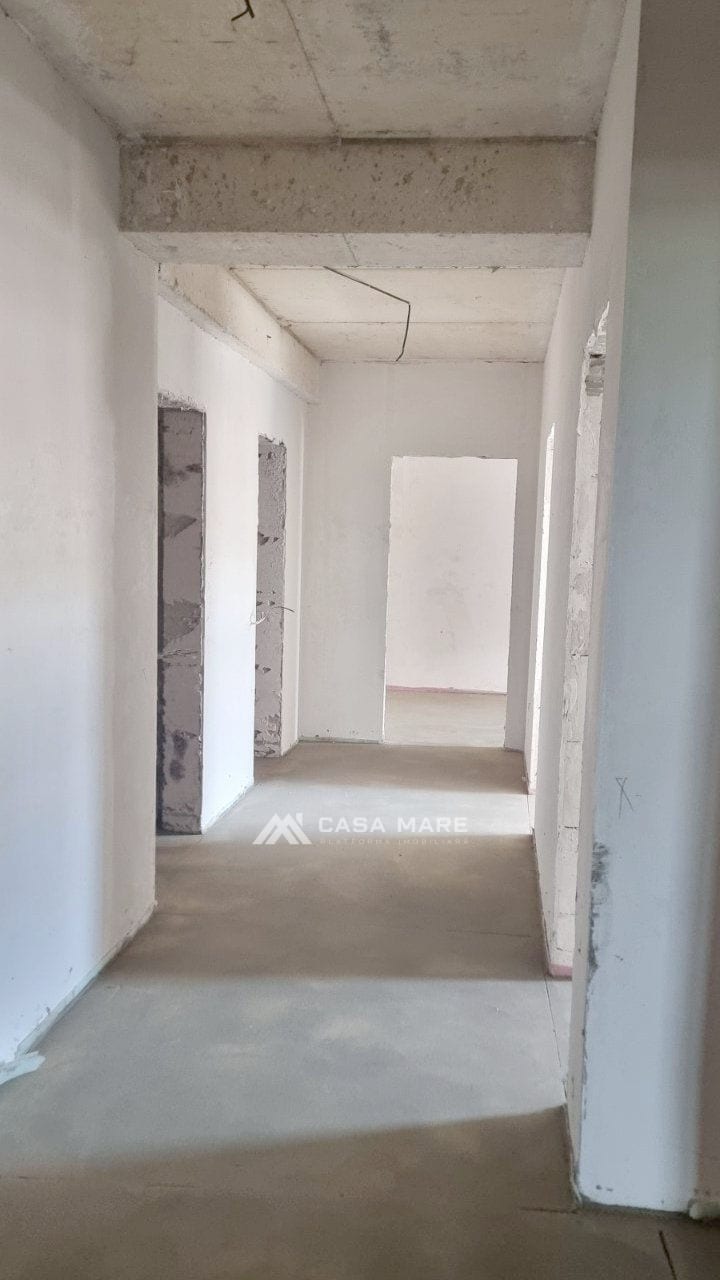 Apartament cu 3 camere, 77 m², Durlești 8