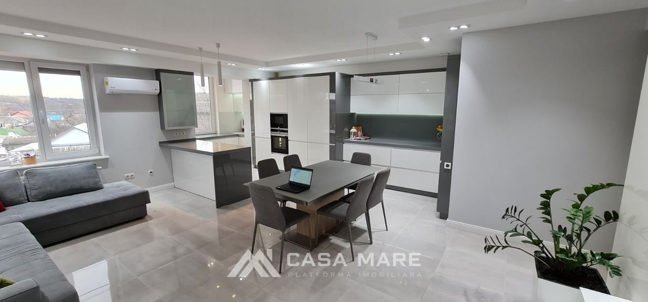 3-комнатная квартира, 150 м², Ватра 2