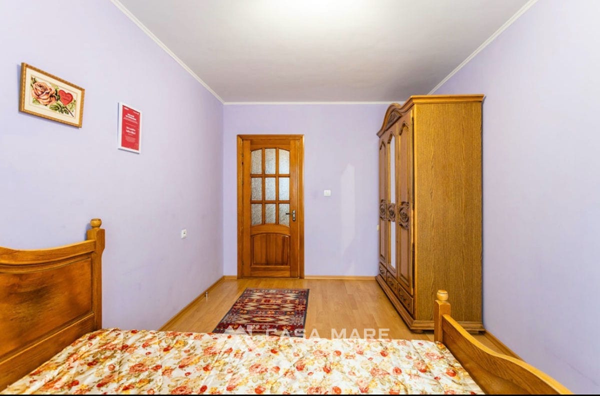 3-комнатная квартира, 72 м², Центр, Кишинёв 4
