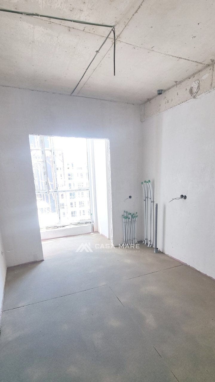 Apartament cu 3 camere, 77 m², Durlești 5
